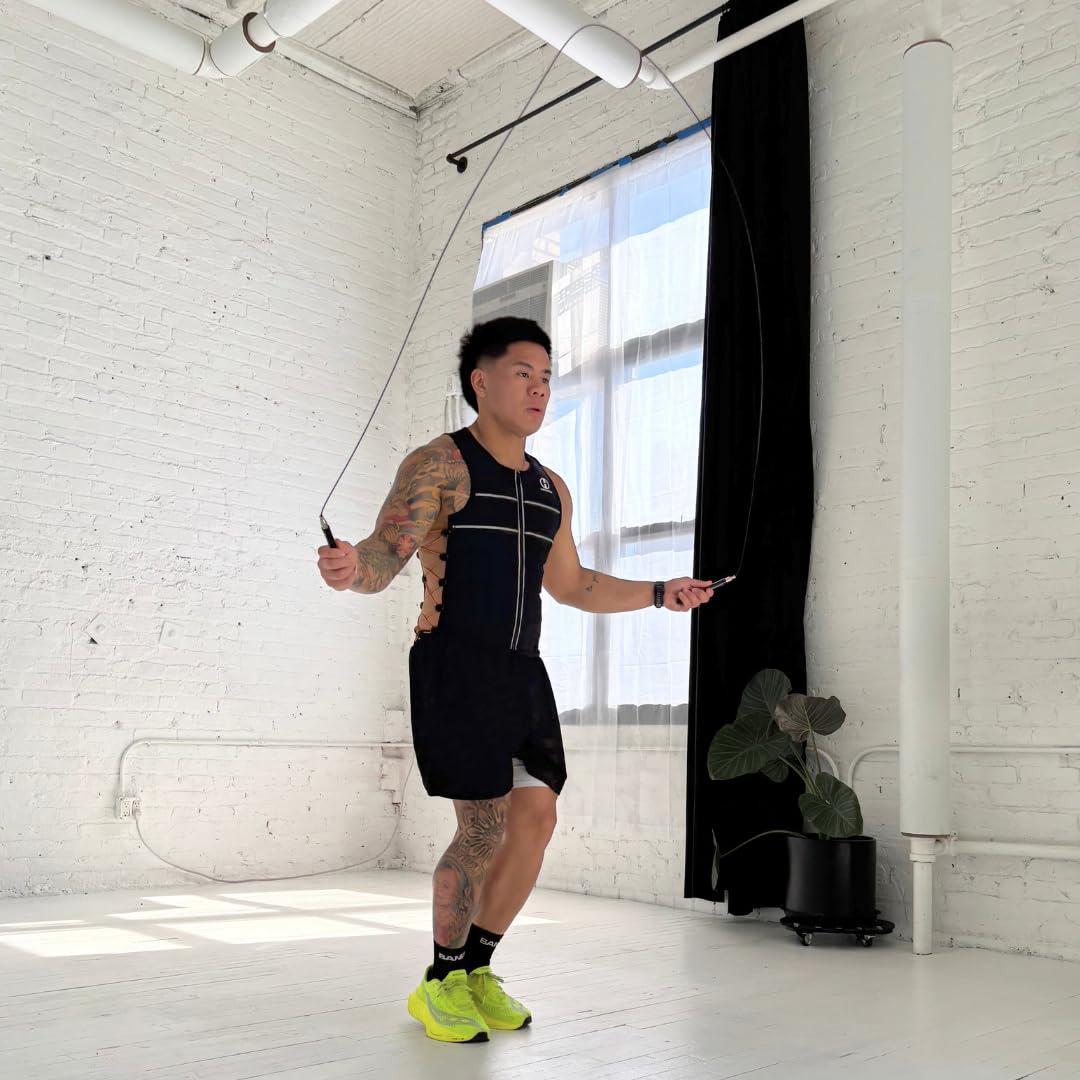 HYPERWEAR HYPERWEAR Hyper Vest ELITE Weighted Vest (Medium 10 lbs) Adjustable Stretch CORDURA Fabric Zipper Thin Steel Weights for Running Strength Endurance Walking