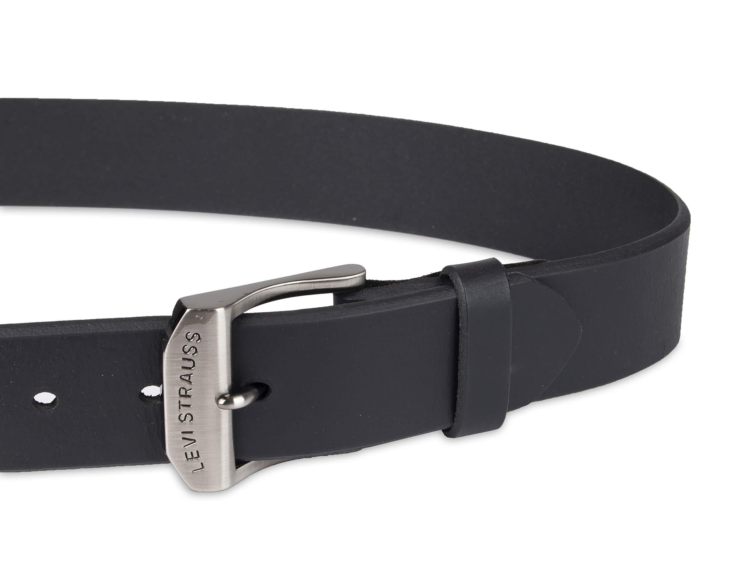 Levi's Levi's Men's Logo Buckle Classic Leather Belt with Rivets