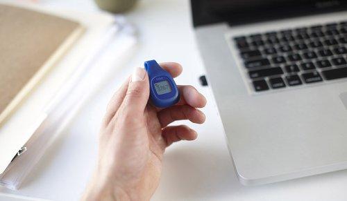 Fitbit Fitbit Zip Wireless Activity Tracker Zip Blue Wireless Activity Tracker, One Size (Blue)