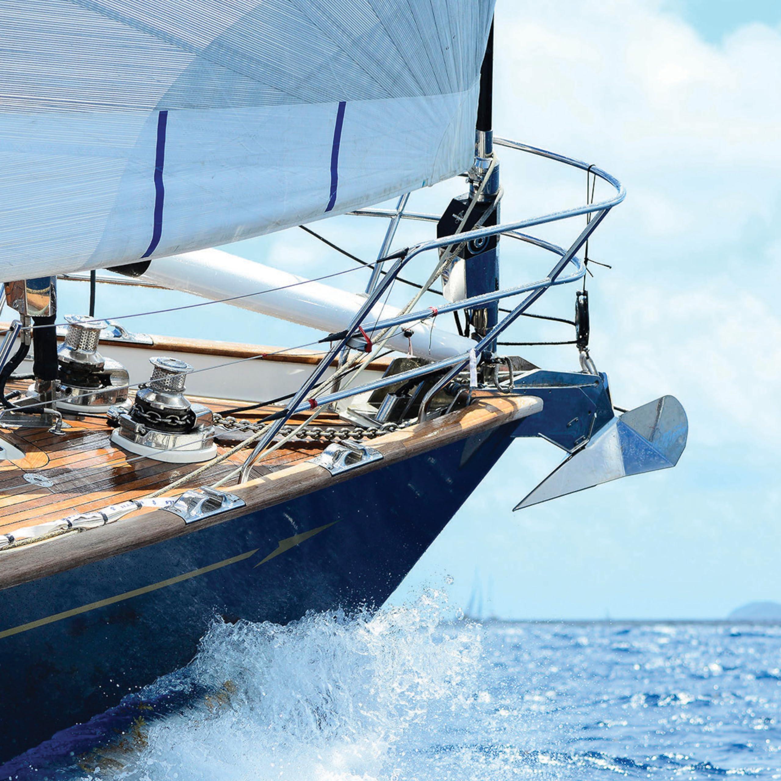 Lewmar Lewmar Captive Reel 12V/400-Watt Windlass for Boats 18\'-24\' Without Chain Lockers, 7\" H x 12\" W x 14-15/16\"L, Max Pull 40 lbs. - 2020201384