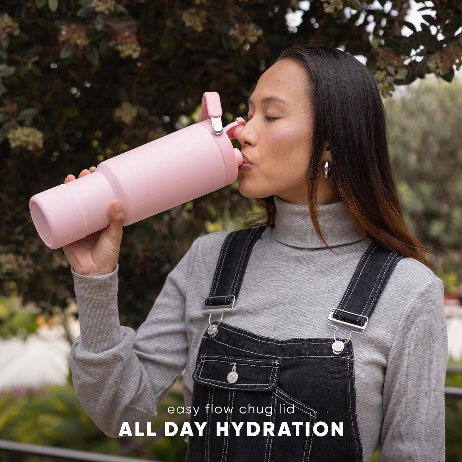 Simple Modern Simple Modern Trek Pivot | 40oz Flip Straw Tumbler with Handle | Water Bottle & Boot | Interchangeable Straw & Chug Lids | Insulated Stainless Steel Jug | Gym Sports Outdoors | Winter White