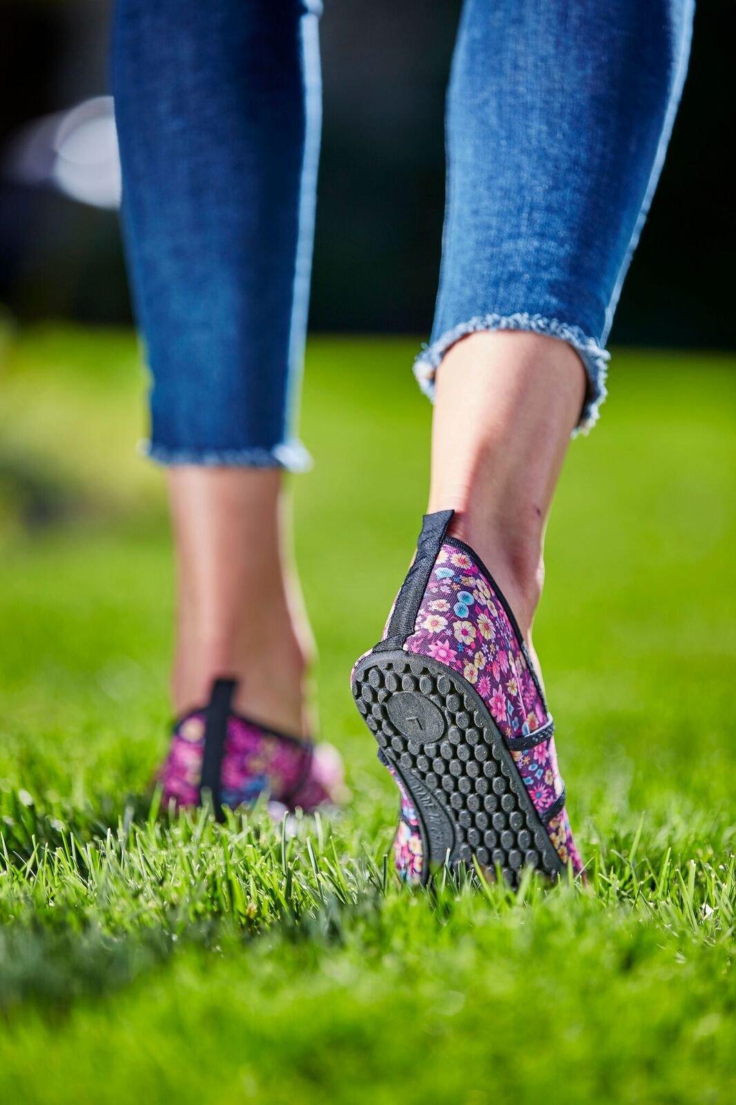 Nufoot Nufoot Futsole Women's Soft-Sided Shoes for Indoors/Outdoors, Foldable & Flexible Footwear for Sport, Exercise, Yoga or Travel, Dance Shoes, Purple Daisies, Medium