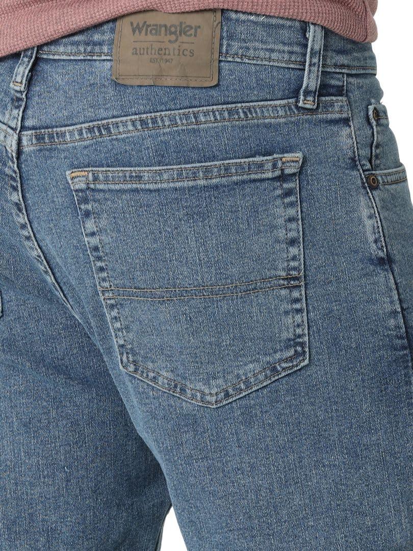 Wrangler Authentics Wrangler Authentics Men's Comfort Flex Waist Relaxed Fit Jean, Light Stonewash, 30W x 30L