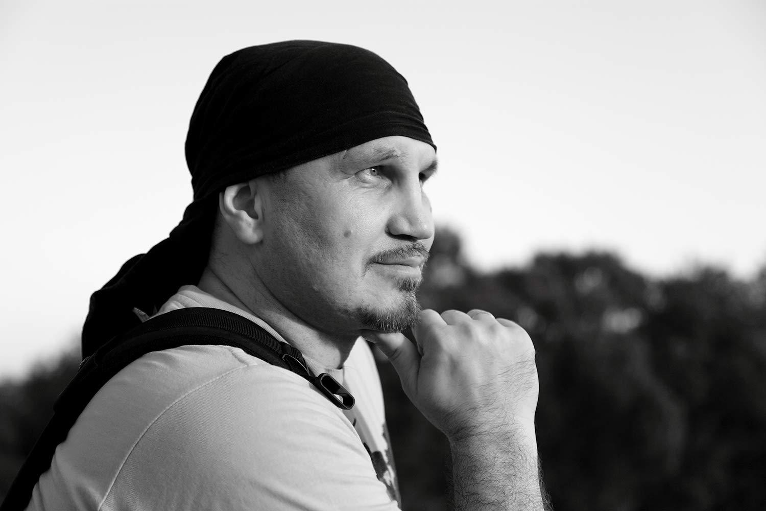 Jordefano Jordefano 15 Pack Unisex Solid 100% Cotton Plain Bandanas - Bulk Wholesale (Grey)