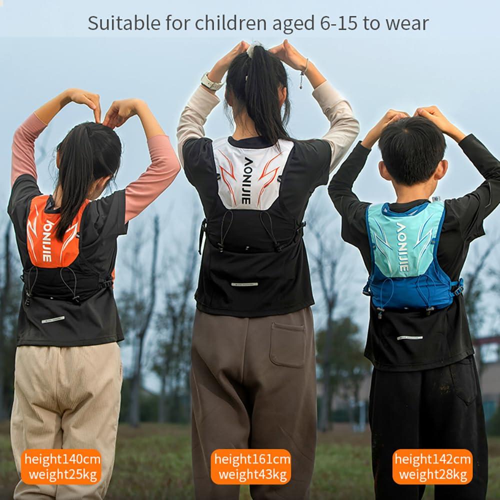 YOUGLE YOUGLE Kids Hydration Backpack 3L Lightweight and Breathable Running Hydration Vest with Whistle for Hiking Cycling (Blue with 750ml Bottle)