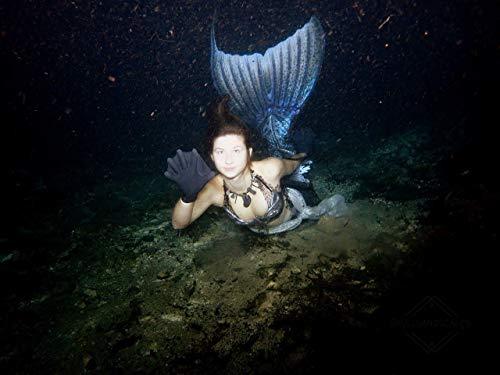 Darkfin Darkfin Webbed Power Swimming Gloves (1 Pair) for Men, Women, Scuba Diving, Snorkeling, Spearfishing, Surfing in Cold Water, Ultra Thin Hand Fins, Pool Swim Paddles, Latex, Black, Women Large